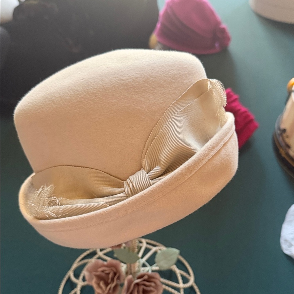 Vintage Elegant Cream Women's Hat by I Magnin & Co.